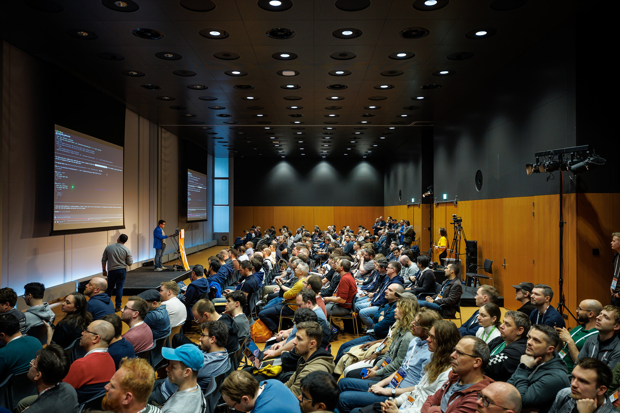 Standing room only at KyvernoCon EU Standing room only at KyvernoCon EU